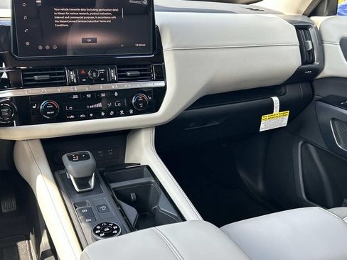 New 2026 Nissan Pathfinder SL AWD/4WD image 22