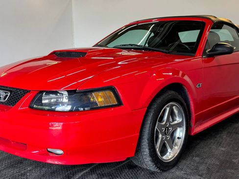 Used 2003 Ford Mustang GT Premium image 2
