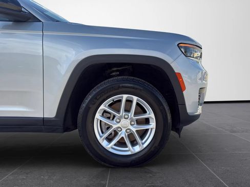 Used 2023 Jeep Grand Cherokee L Laredo AWD/4WD image 33