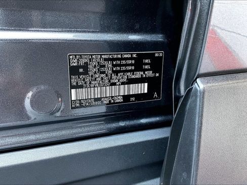 Certified 2020 Toyota RAV4 XLE Premium FWD image 21