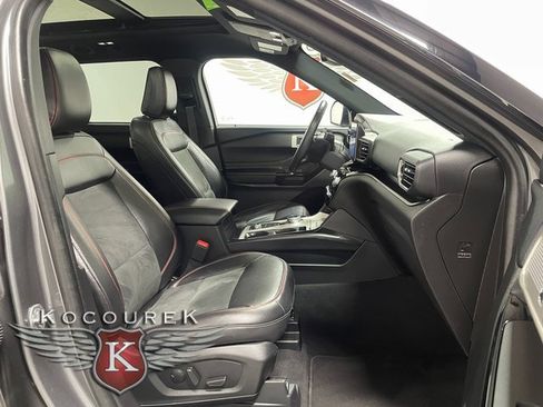 Used 2023 Ford Explorer ST-Line image 22