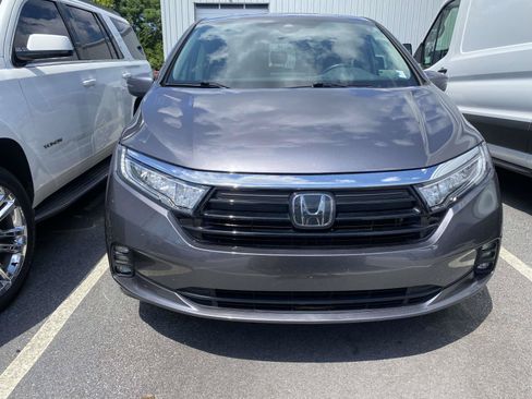 Used 2024 Honda Odyssey EX-L image 2
