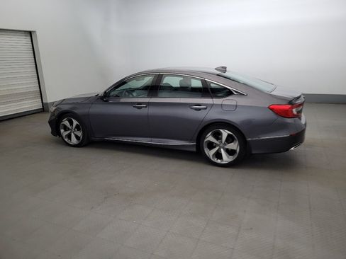 Used 2018 Honda Accord Touring image 3