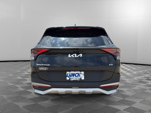 Used 2024 Kia Sportage LX AWD/4WD image 4