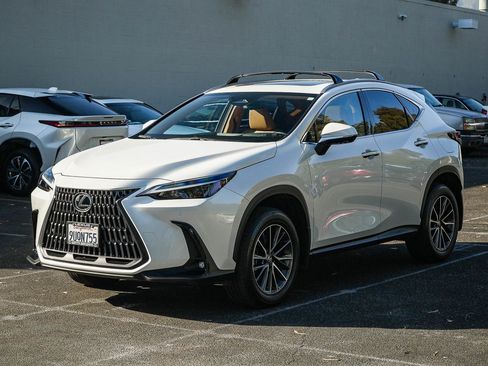 Used 2025 Lexus NX 350h AWD w/ Accessory Package (2T) image 3
