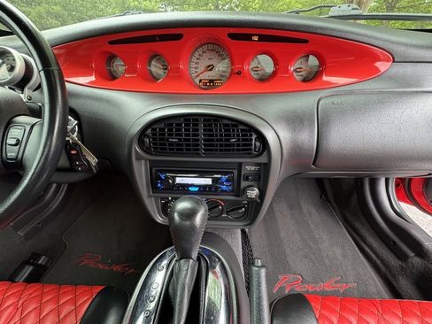 Used 2000 Plymouth Prowler image 30