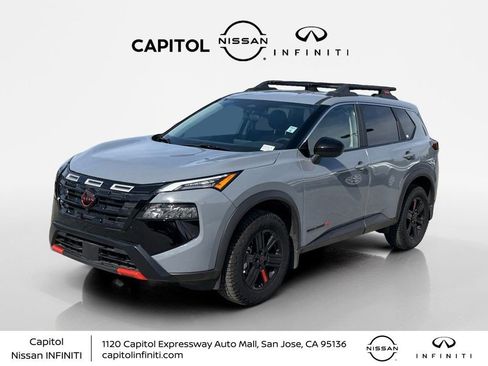 Used 2025 Nissan Rogue SV image 1