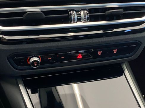 Used 2024 BMW M2 Coupe w/ Lighting Package image 25