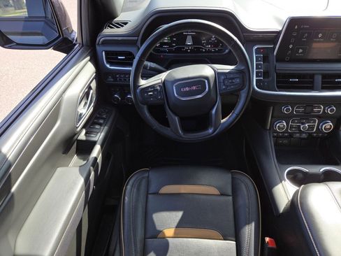 Used 2023 GMC Yukon XL AT4 w/ AT4 Premium Plus Package AWD/4WD image 34