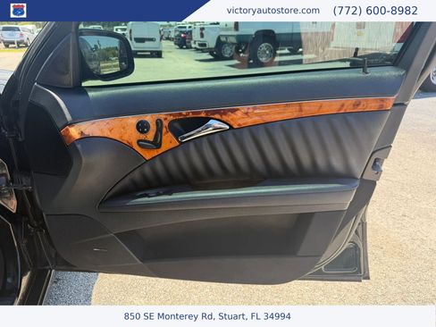 Used 2009 Mercedes-Benz E 320 BlueTEC Sedan image 31
