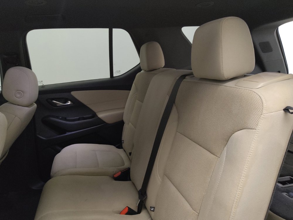 Used 2023 Chevrolet Traverse LS w/ Safety Package FWD image 18