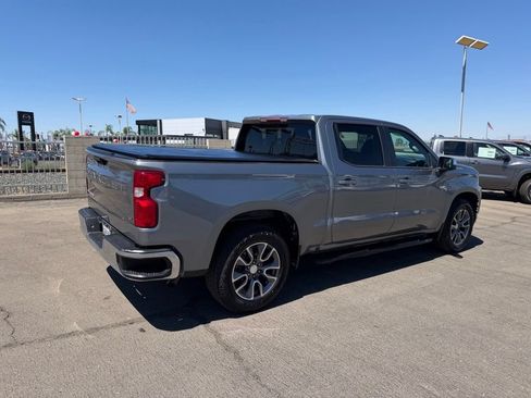 Used 2020 Chevrolet Silverado 1500 LT RWD image 6