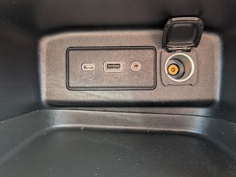 Used 2019 Chevrolet Equinox LT AWD/4WD image 33