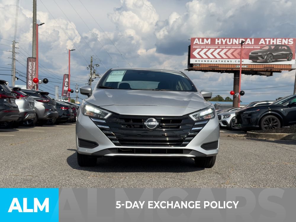 Used 2025 Nissan Versa SV FWD image 3