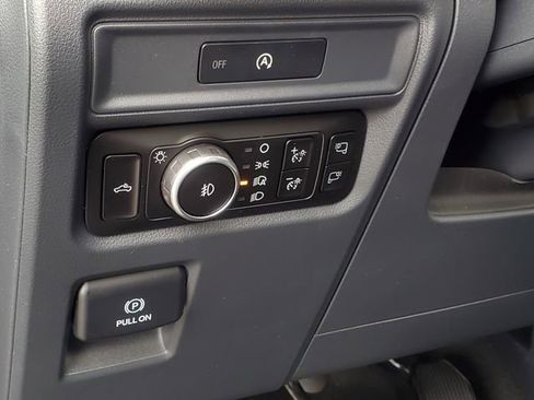 Used 2025 Ford F150 XLT w/ Equipment Group 302A MID image 11