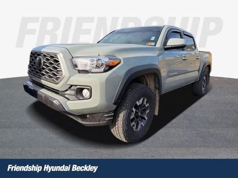 Used 2023 Toyota Tacoma TRD Off-Road AWD/4WD image 1