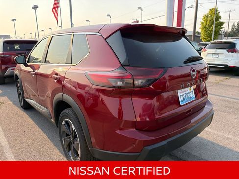 Certified 2025 Nissan Rogue SV AWD/4WD image 10