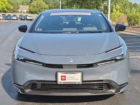 Used 2026 Toyota Prius LE FWD image 5