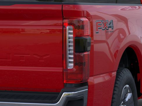 New 2026 Ford F250 Lariat w/ Chrome Package AWD/4WD image 43