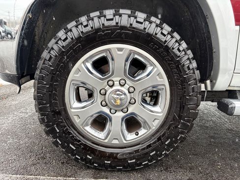 Used 2016 RAM 2500 Laramie w/ Protection Group image 18