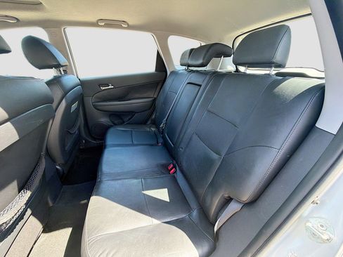 Used 2012 Hyundai Elantra SE image 19