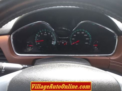 Used 2017 Chevrolet Traverse LT AWD/4WD image 40