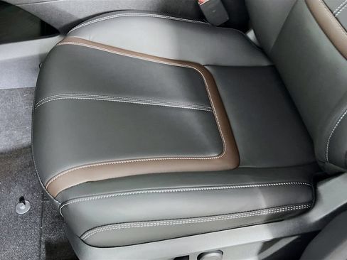 New 2026 Nissan Armada SL AWD/4WD image 18