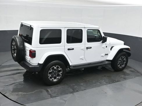 New 2026 Jeep Wrangler Sahara AWD/4WD image 29