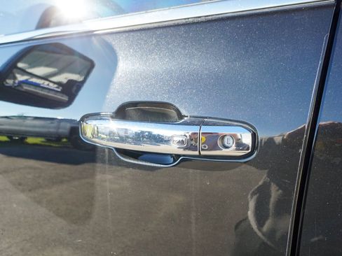 Used 2022 GMC Sierra 3500 Denali image 10