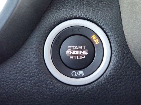 Used 2021 RAM 1500 Laramie image 22