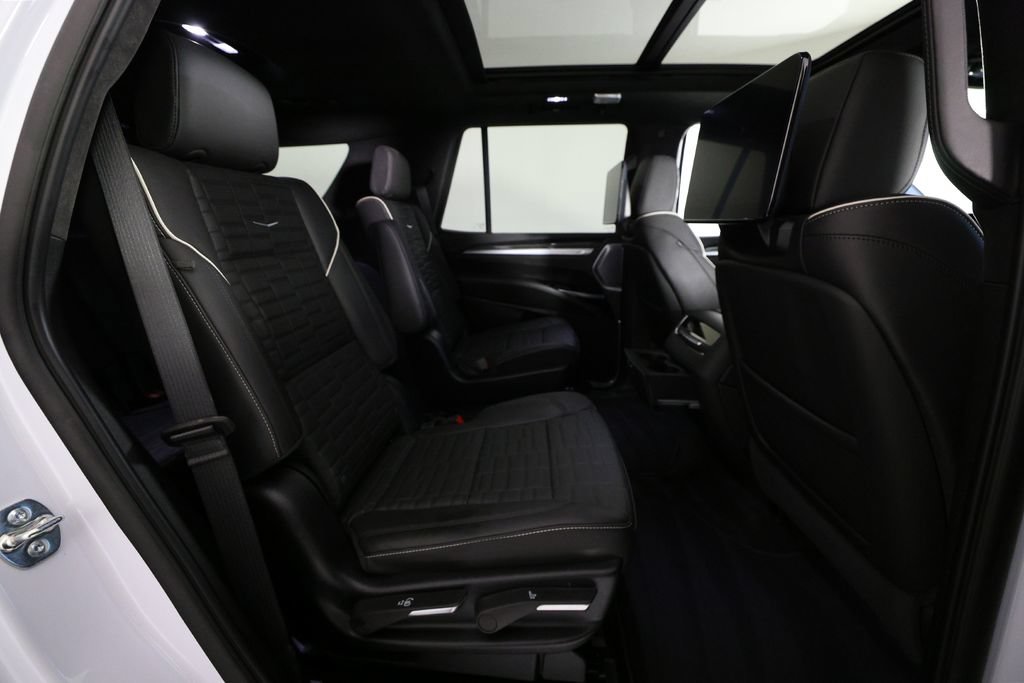 Used 2026 Cadillac Escalade V w/ LPO, ONYX Package AWD/4WD image 11
