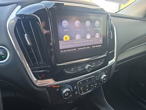 Used 2020 Chevrolet Traverse High Country FWD image 21