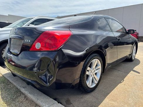 Used 2010 Nissan Altima 2.5 S w/ Premium Pkg FWD image 5