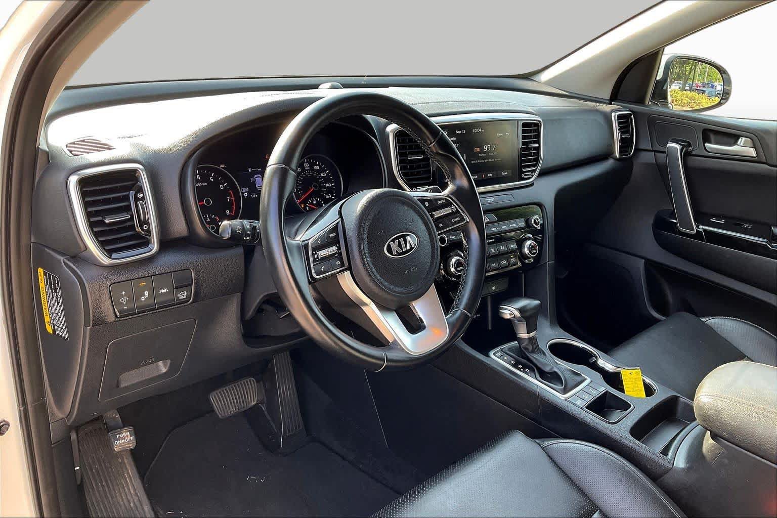 Used 2021 Kia Sportage EX AWD/4WD image 17