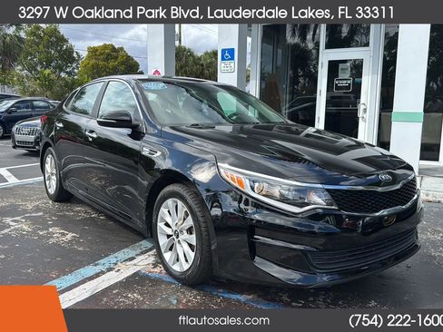 Used 2017 Kia Optima LX FWD image 3