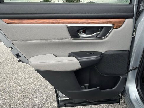 Used 2019 Honda CR-V EX image 17