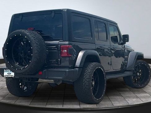 Used 2024 Jeep Wrangler Unlimited Sahara w/ Technology Group AWD/4WD image 6