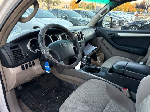 Used 2005 Toyota 4Runner SR5 image 5