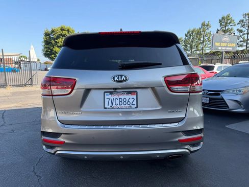 Used 2017 Kia Sorento SX FWD image 13