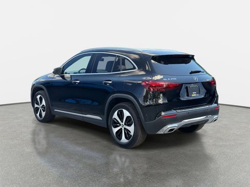 Used 2025 Mercedes-Benz GLA 250 4MATIC image 5