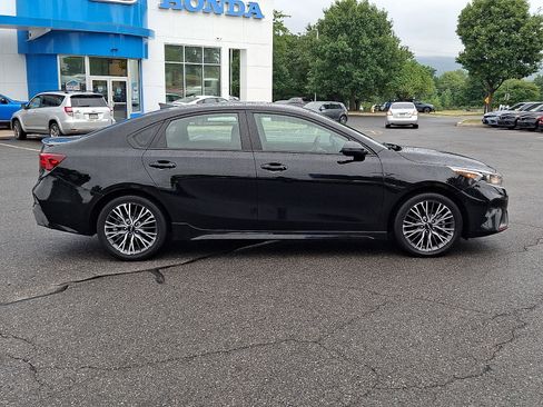 Used 2022 Kia Forte GT-Line w/ GT-Line Technology Package FWD image 7