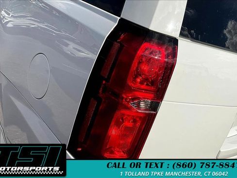 Used 2018 Chevrolet Suburban Premier image 31