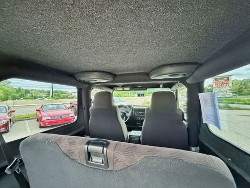 Used 2004 Jeep Wrangler 4WD image 58