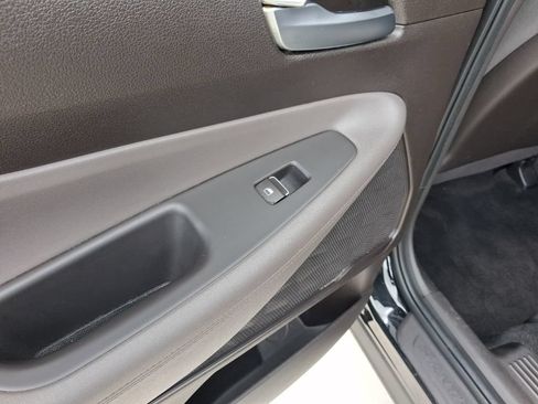 Used 2020 Hyundai Santa Fe SE FWD image 11