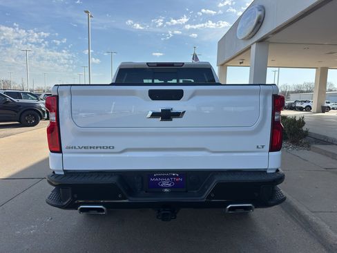 Used 2022 Chevrolet Silverado 1500 LT Trail Boss w/ LT Trail Boss Premium Package image 11