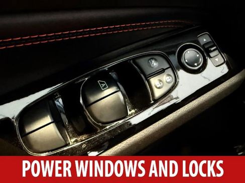 Used 2023 Nissan Altima 2.5 SR image 10