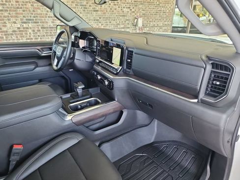 Used 2025 GMC Sierra 1500 SLT w/ SLT Premium Plus Package AWD/4WD image 13