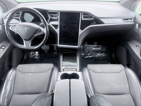 Used 2017 Tesla Model X 75D image 64
