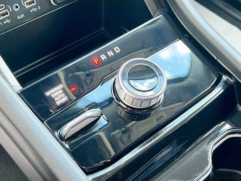 Used 2023 Jeep Grand Cherokee L Limited image 17