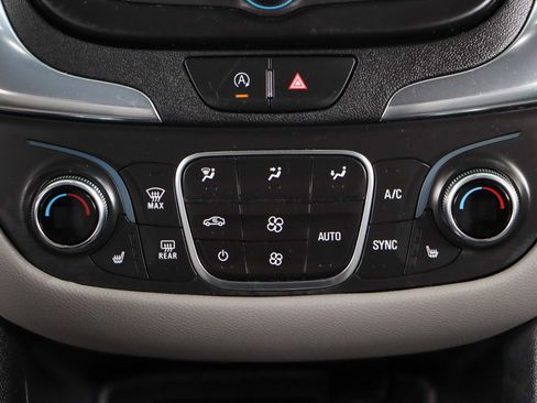 Used 2023 Chevrolet Equinox LT image 20